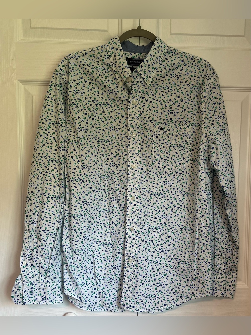 Men's Crown & Ivy Floral Classic Fit Long Sleeve Button-Up Shirt
